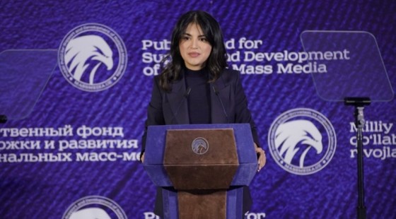 Блогер Саида Мирзиёевани ўзбек тилида интервю беришга чақирди