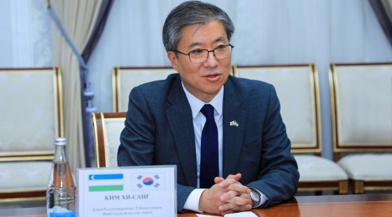 Фарғона вилояти ҳокими Хайрулло Бозоров Корея Республикасининг элчисини қабул қилди